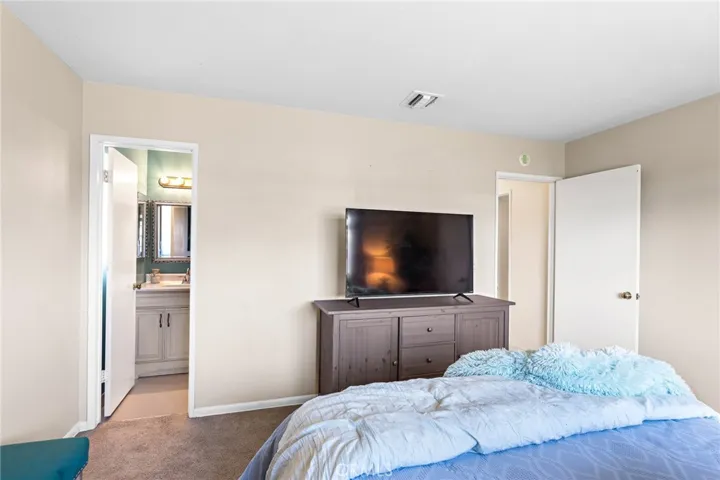 230 Temmera Lane, Glendora, California 91740
