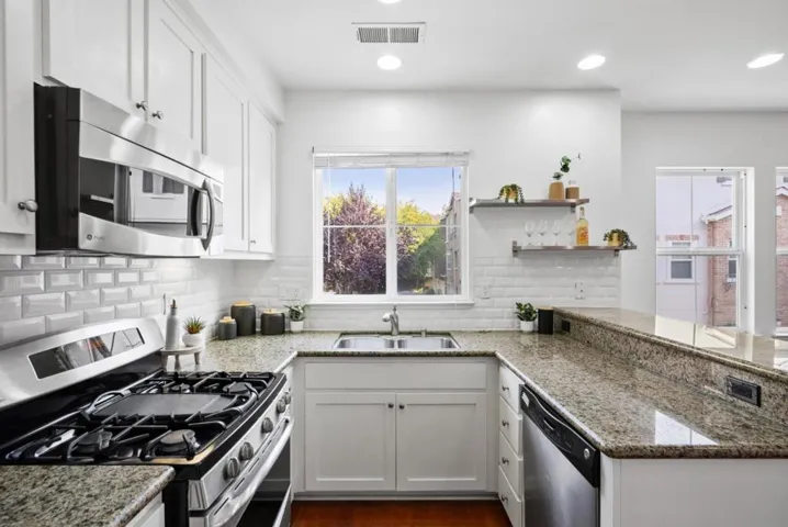 556 Saco Terrace, Sunnyvale, California 94089