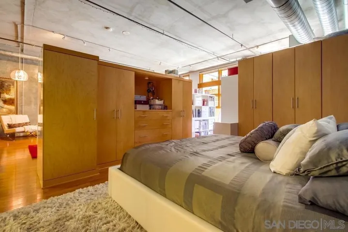 877 Island Ave 218, San Diego, California 92101