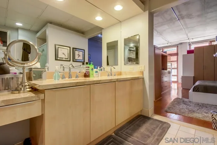 877 Island Ave 218, San Diego, California 92101