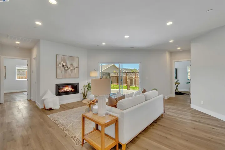 3626 Hemlock Ct, Santa Rosa, California 95403