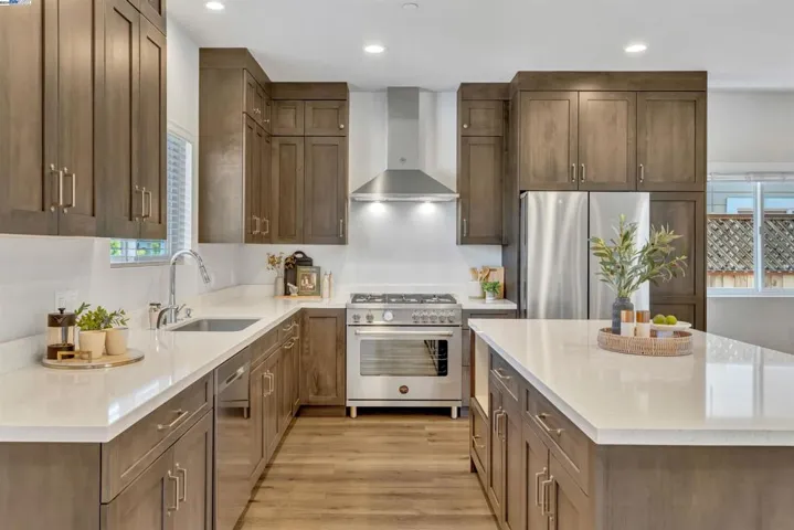 3626 Hemlock Ct, Santa Rosa, California 95403