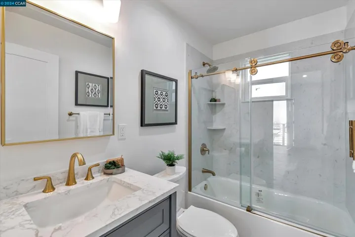 Guest House Bathroom