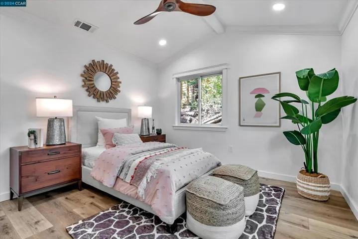 Main House Secondary Bedroom 2