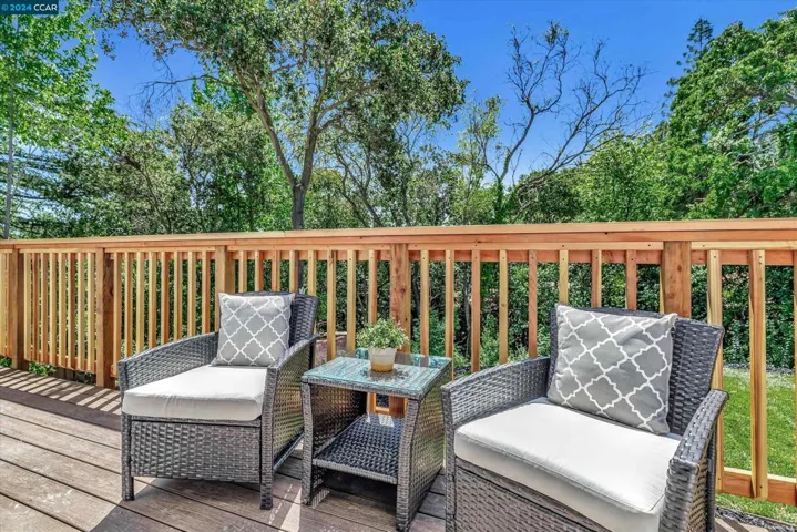 Guest House Private Deck
