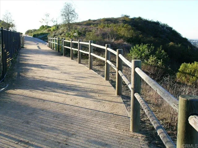 1118 Via Vera Cruz, San Marcos, California 92078