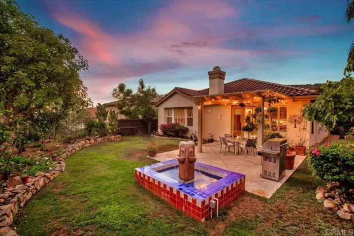 1118 Via Vera Cruz, San Marcos, California 92078