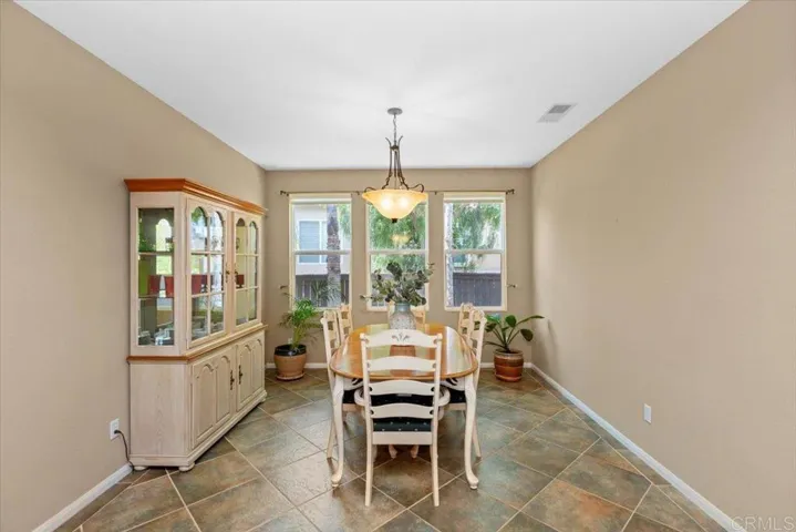 1118 Via Vera Cruz, San Marcos, California 92078