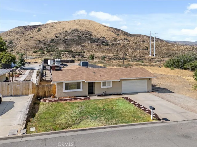 Front Yard with Mountain View
