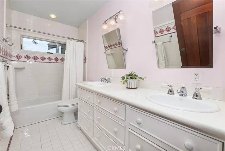 5540 E Peabody Street, Long Beach, California 90808