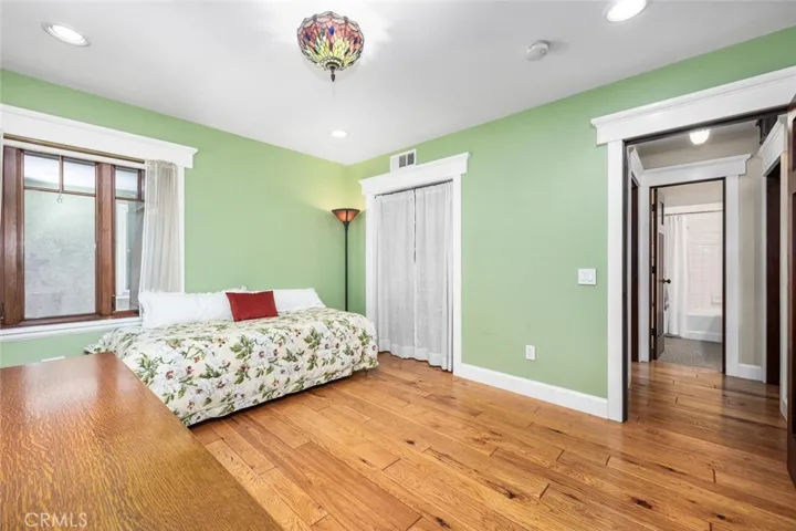 5540 E Peabody Street, Long Beach, California 90808