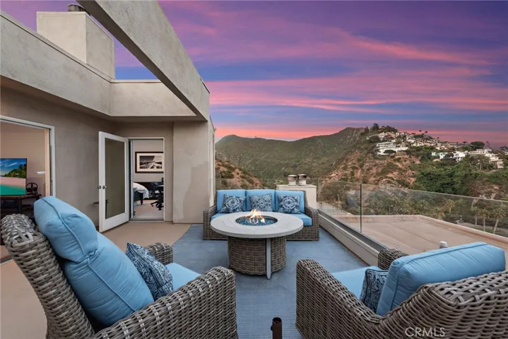 21732 Wesley Drive 6, Laguna Beach, California 92651