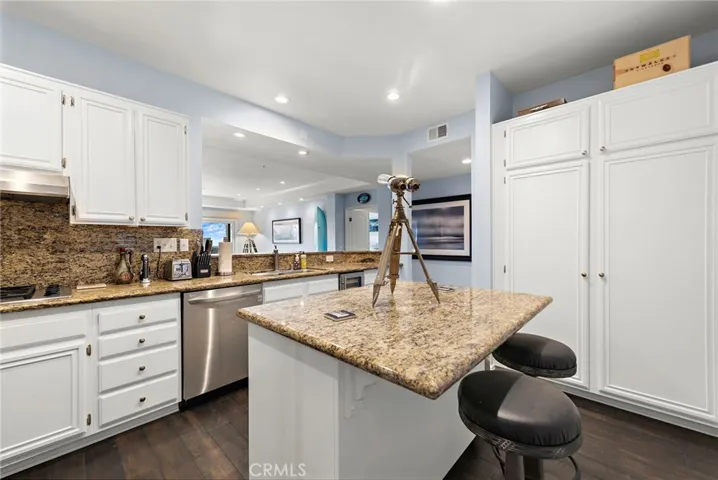 21732 Wesley Drive 6, Laguna Beach, California 92651