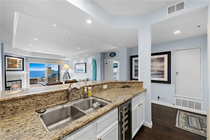 21732 Wesley Drive 6, Laguna Beach, California 92651