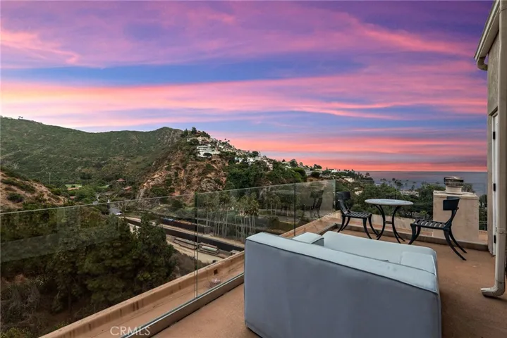 21732 Wesley Drive 6, Laguna Beach, California 92651