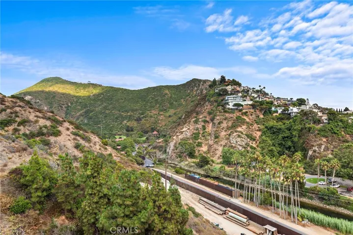 21732 Wesley Drive 6, Laguna Beach, California 92651