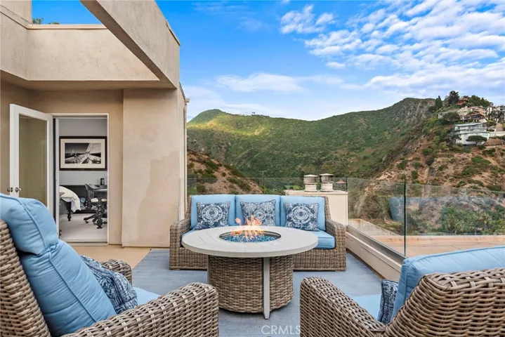 21732 Wesley Drive 6, Laguna Beach, California 92651
