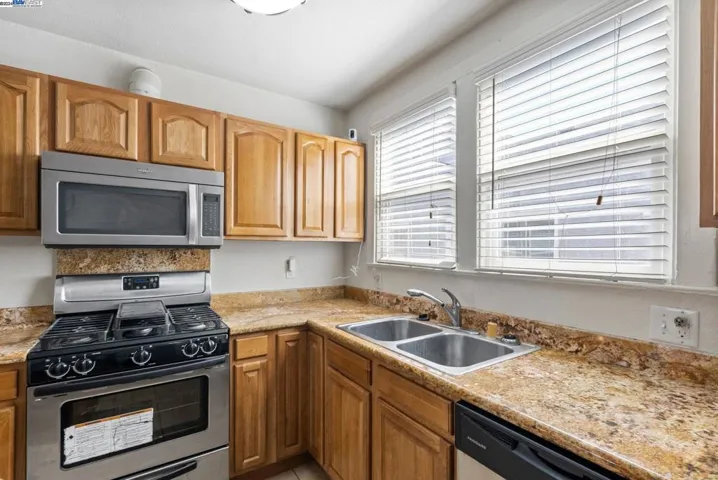 1533 69th Ave, Oakland, California 94621