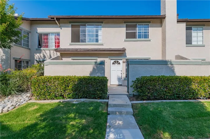 28 Exeter 19, Irvine, California 92612