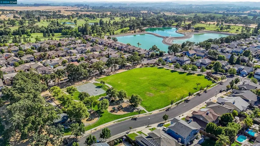 1171 Pedroncelli Dr, Windsor, California 95492
