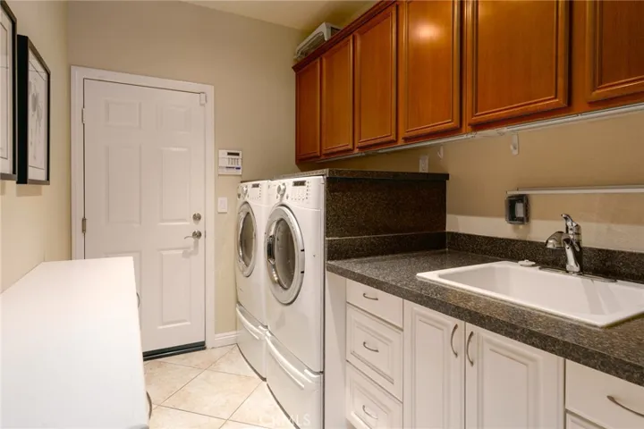 16902 Carrotwood Drive, Riverside, California 92503