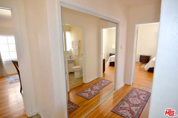 1252 S Burnside Avenue, Los Angeles, California 90019