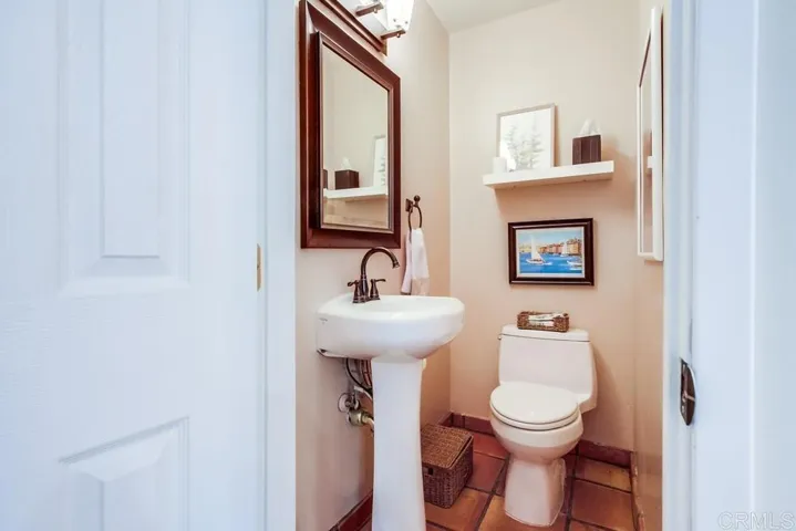 630 E Solana Circle, Solana Beach, California 92075