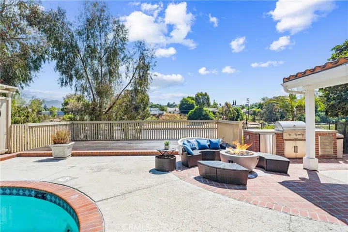 25741 Po Avenue, Mission Viejo, California 92691