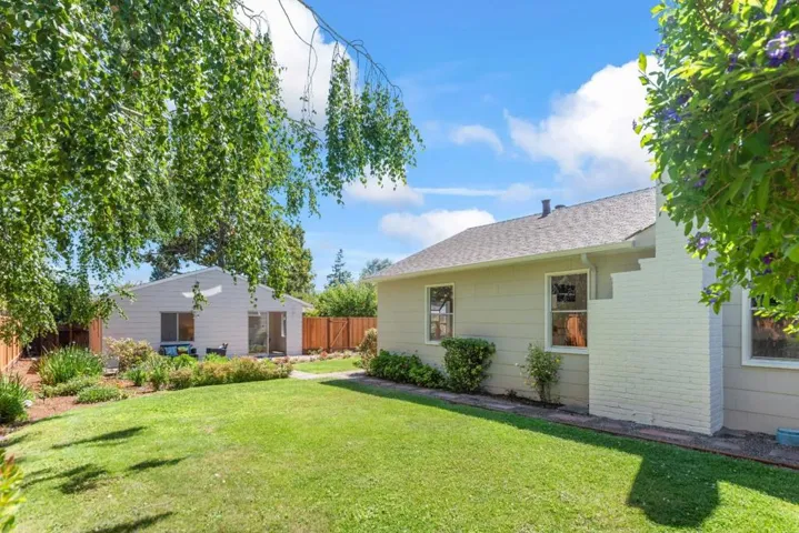 3727 Grove Avenue, Palo Alto, California 94303