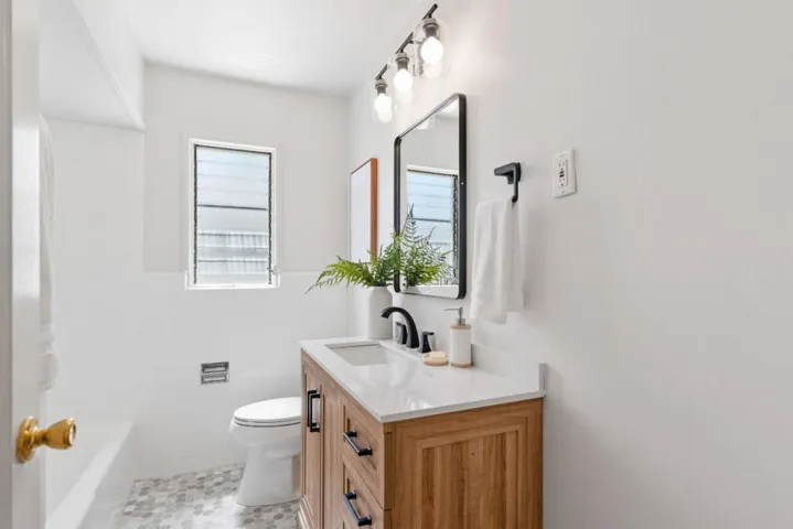 3727 Grove Avenue, Palo Alto, California 94303