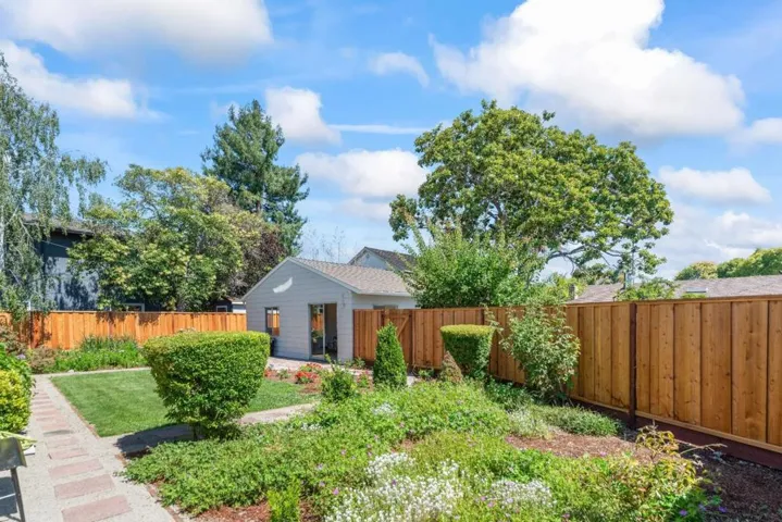3727 Grove Avenue, Palo Alto, California 94303