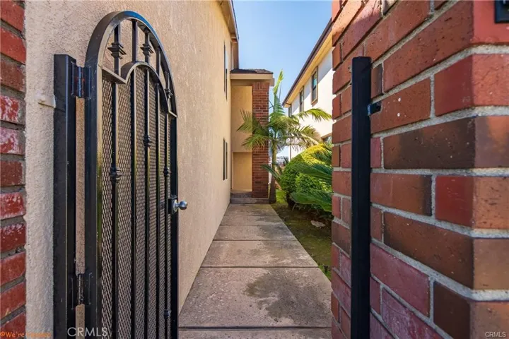 16661 Carousel Lane, Huntington Beach, California 92649