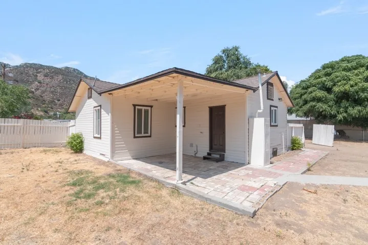 18322 Grand Avenue, Lake Elsinore, California 92530