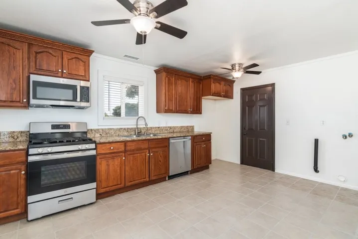 18322 Grand Avenue, Lake Elsinore, California 92530