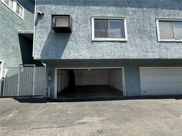 15106 Nordhoff Street 19, North Hills, California 91343
