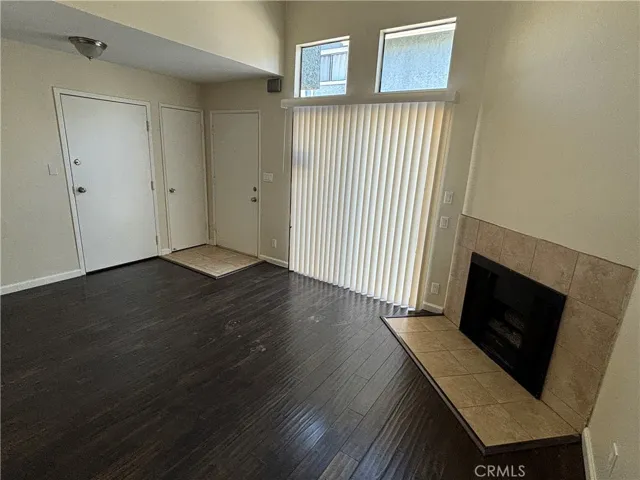 15106 Nordhoff Street 19, North Hills, California 91343