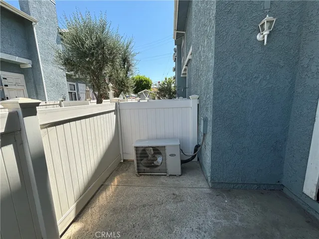 15106 Nordhoff Street 19, North Hills, California 91343