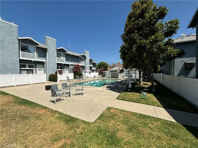 15106 Nordhoff Street 19, North Hills, California 91343