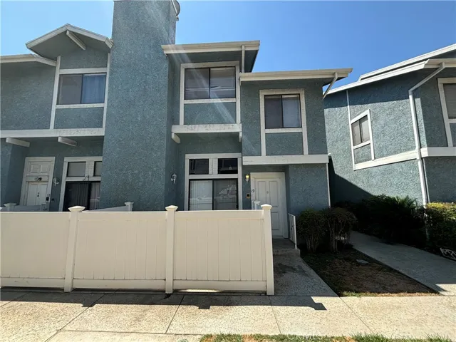 15106 Nordhoff Street 19, North Hills, California 91343