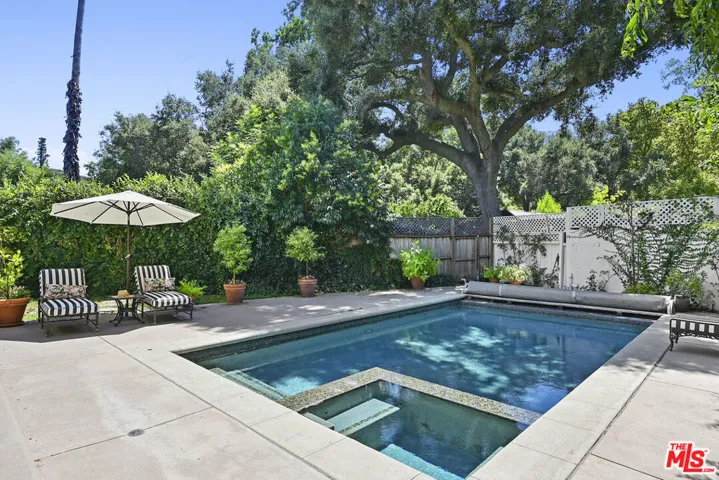 1430 Bonnell Drive, Topanga, California 90290