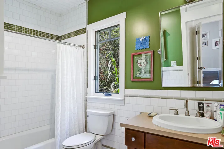 1430 Bonnell Drive, Topanga, California 90290