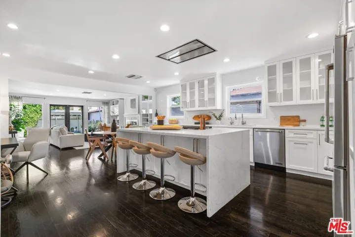 4460 Stansbury Avenue, Sherman Oaks, California 91423