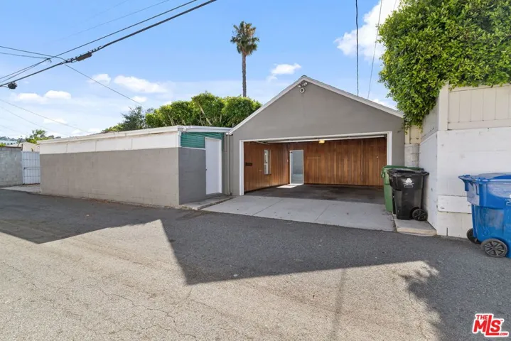 4460 Stansbury Avenue, Sherman Oaks, California 91423