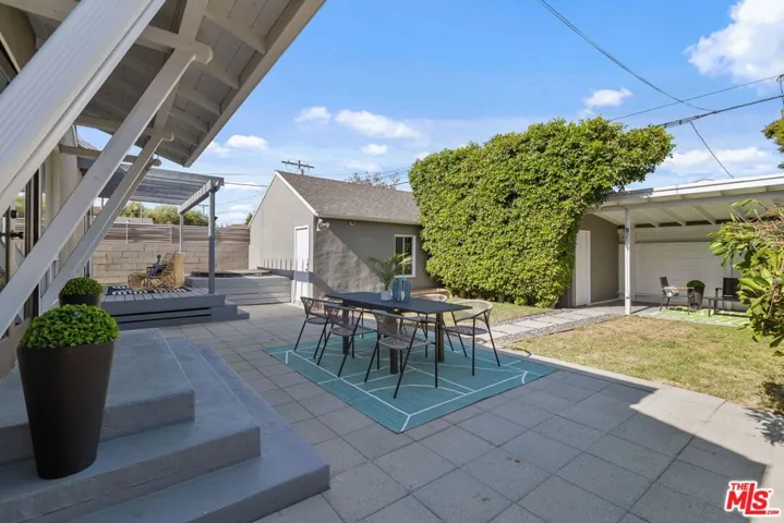 4460 Stansbury Avenue, Sherman Oaks, California 91423