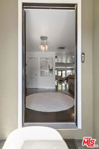 4460 Stansbury Avenue, Sherman Oaks, California 91423