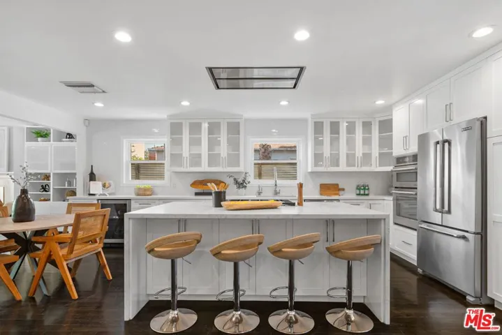4460 Stansbury Avenue, Sherman Oaks, California 91423