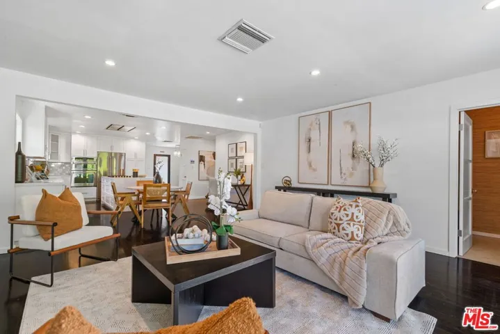 4460 Stansbury Avenue, Sherman Oaks, California 91423