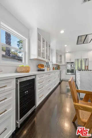 4460 Stansbury Avenue, Sherman Oaks, California 91423