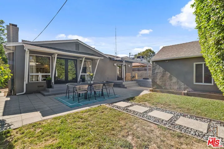 4460 Stansbury Avenue, Sherman Oaks, California 91423