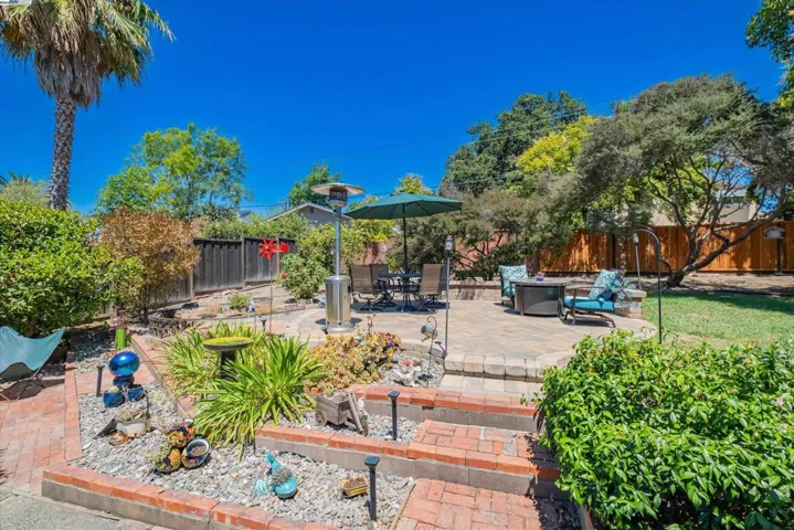 42182 Camino Santa Barbara, Fremont, California 94539